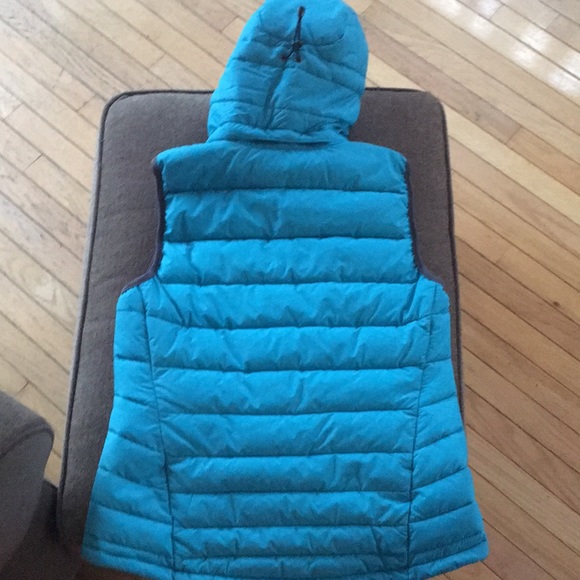 Blue tangerine puffer vest medium - Picture 2 of 4
